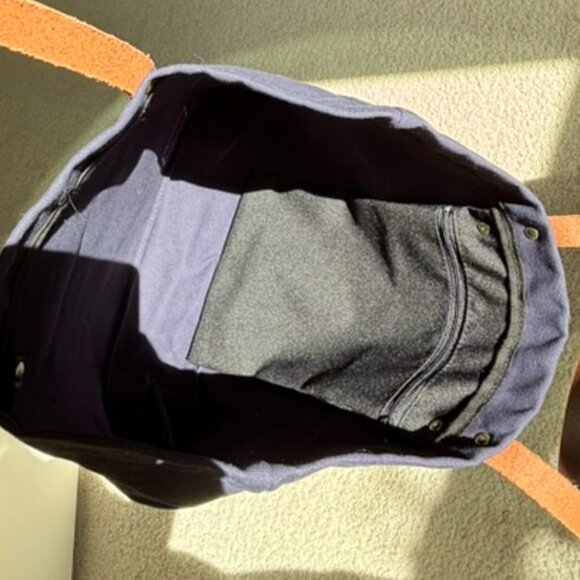 R Riveter Wilson Navy Canvas Tote - Picture 9 of 14